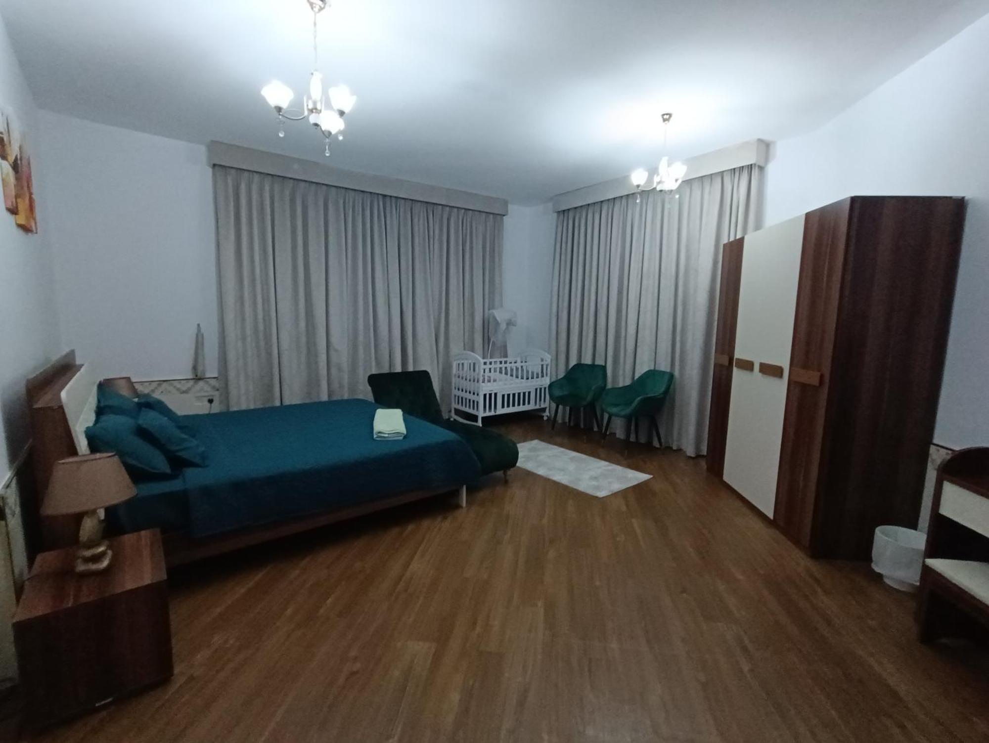 شقة كبيرة وفخمة Large And Luxury Two Bedroom アジュマーン エクステリア 写真