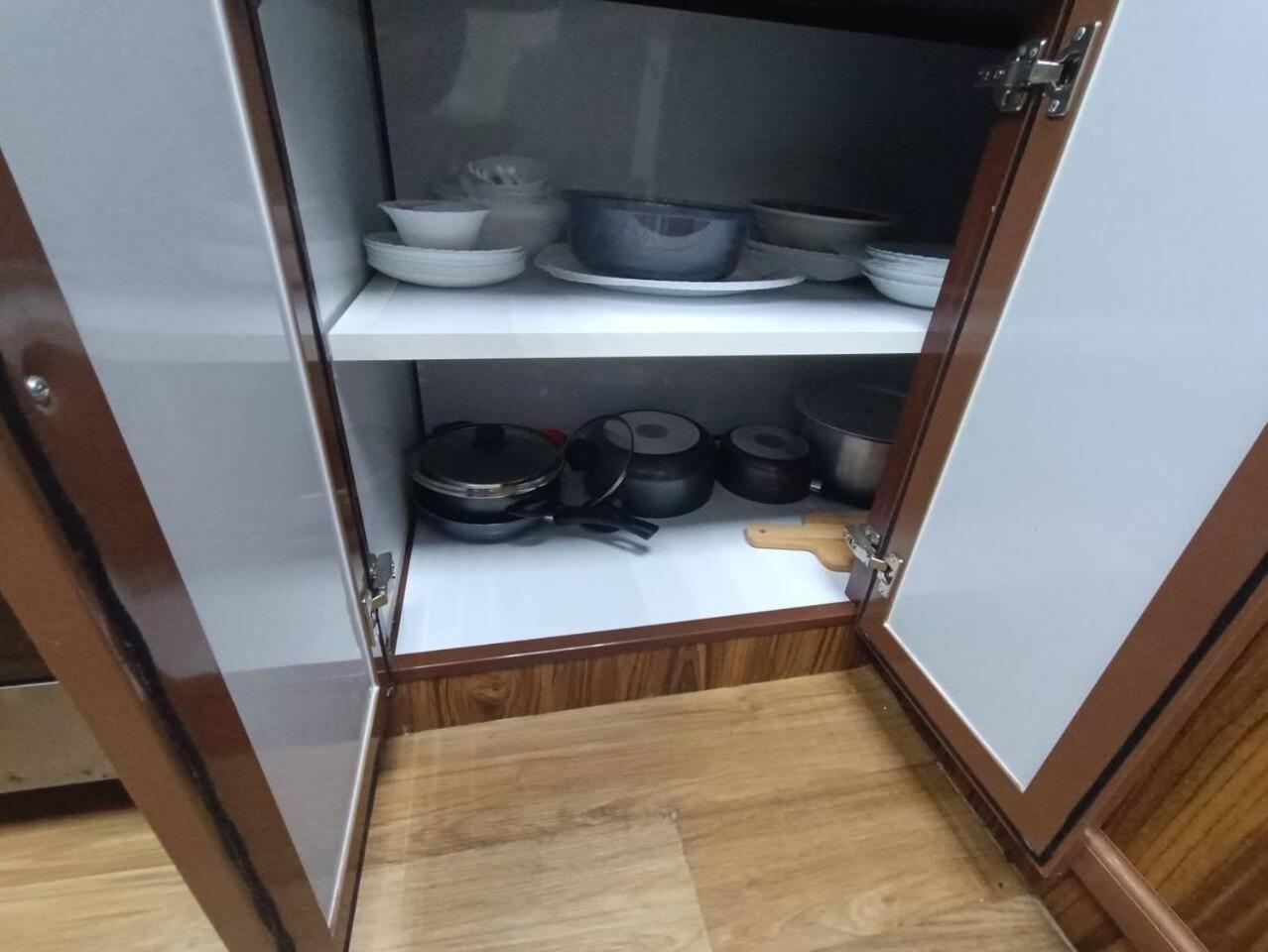 شقة كبيرة وفخمة Large And Luxury Two Bedroom アジュマーン エクステリア 写真