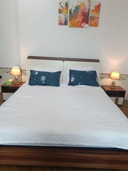 شقة كبيرة وفخمة Large And Luxury Two Bedroom アジュマーン エクステリア 写真